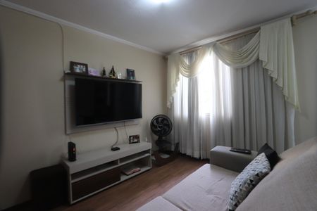Sala de apartamento à venda com 3 quartos, 62m² em Conjunto Habitacional Barreira Grande, São Paulo