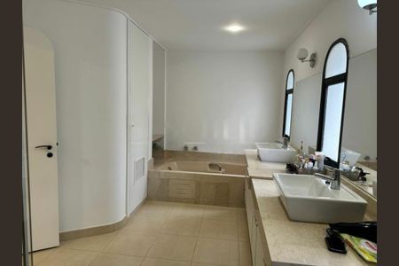 Apartamento à venda com 280m², 4 quartos e 4 vagas
