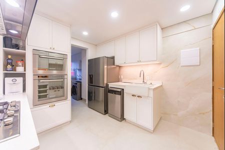 Apartamento à venda com 90m², 3 quartos e 2 vagasCozinha 