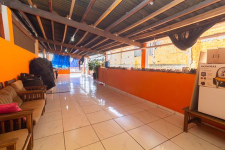 Casa à venda com 450m², 2 quartos e sem vagaVaranda
