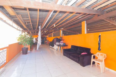 Casa à venda com 450m², 2 quartos e sem vagaVaranda