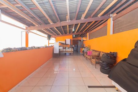 Casa à venda com 450m², 2 quartos e sem vagaVaranda