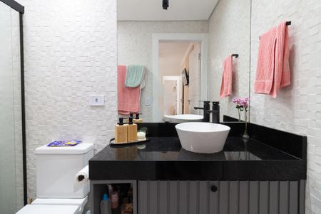 Casa para alugar com 80m², 3 quartos e 3 vagasBanheiro 2