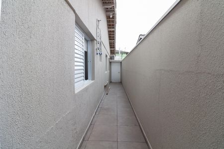 Casa para alugar com 80m², 3 quartos e 3 vagasCorredor