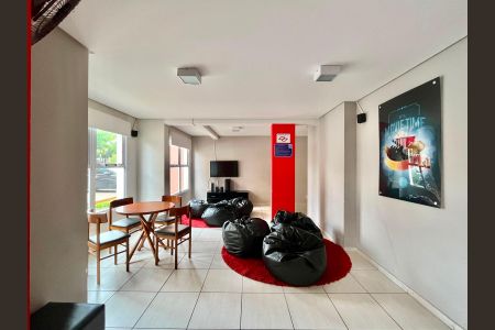 Apartamento à venda com 60m², 3 quartos e 2 vagas Apartamento à venda com 60m², 3 quartos e 2 vagasÁrea comum- Sala Cinema