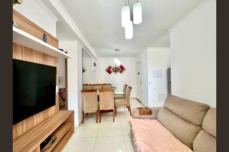 Sala de apartamento à venda com 3 quartos, 60m² em Vila Satúrnia, Campinas