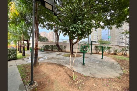 Apartamento à venda com 60m², 3 quartos e 2 vagas Apartamento à venda com 60m², 3 quartos e 2 vagasÁrea comum- Academia terceira idade