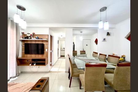 Apartamento à venda com 60m², 3 quartos e 2 vagas Apartamento à venda com 60m², 3 quartos e 2 vagasSala