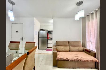 Sala de apartamento à venda com 3 quartos, 60m² em Vila Satúrnia, Campinas