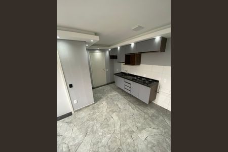 Cozinha de apartamento à venda com 2 quartos, 35m² em Cidade São Mateus, São Paulo
