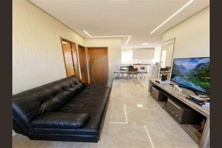 Casa à venda com 2 quartos, 42m² em Vila Nivi, São Paulo