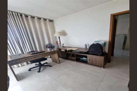 Casa à venda com 2 quartos, 42m² em Vila Nivi, São Paulo