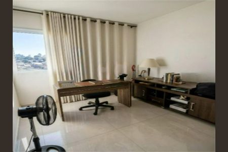 Casa à venda com 2 quartos, 42m² em Vila Nivi, São Paulo