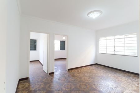 Sala de casa à venda com 2 quartos, 111m² em Vila Gustavo, São Paulo