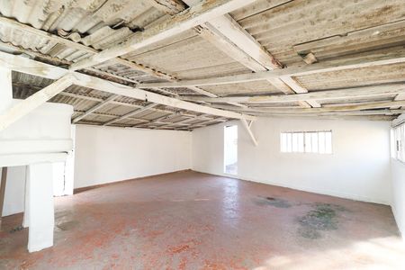 Casa à venda com 111m², 2 quartos e 2 vagas Casa à venda com 111m², 2 quartos e 2 vagasÁrea externa