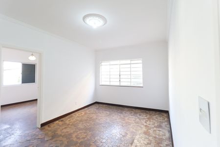 Sala de casa à venda com 2 quartos, 111m² em Vila Gustavo, São Paulo