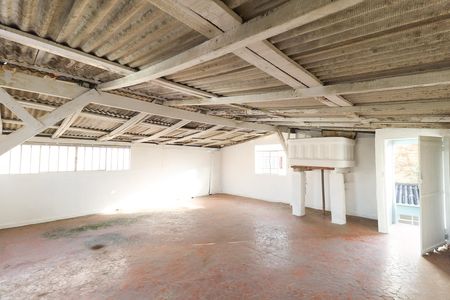 Casa à venda com 111m², 2 quartos e 2 vagas Casa à venda com 111m², 2 quartos e 2 vagasÁrea externa