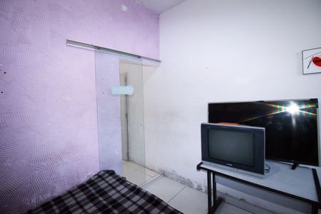 Sala - Quarto de kitnet/studio para alugar com 1 quarto, 35m² em Brás de Pina, Rio de Janeiro