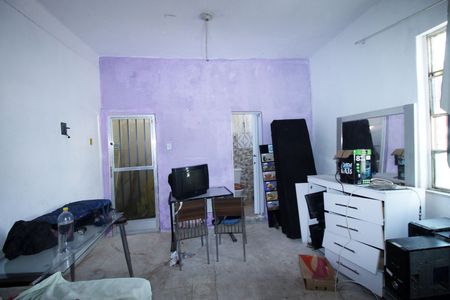 Sala - Quarto de kitnet/studio para alugar com 1 quarto, 30m² em Brás de Pina, Rio de Janeiro