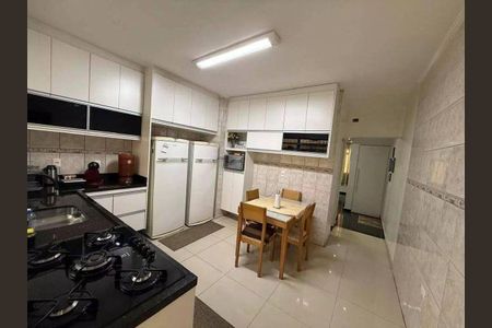 Casa à venda com 120m², 2 quartos e 1 vaga