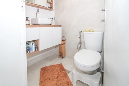 Apartamento à venda com 56m², 2 quartos e 2 vagas Apartamento à venda com 56m², 2 quartos e 2 vagasBanheiro