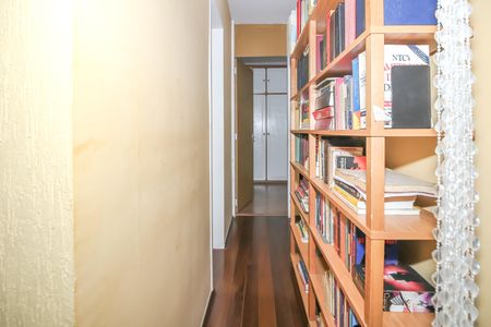 Apartamento à venda com 56m², 2 quartos e 2 vagas Apartamento à venda com 56m², 2 quartos e 2 vagasCorredor