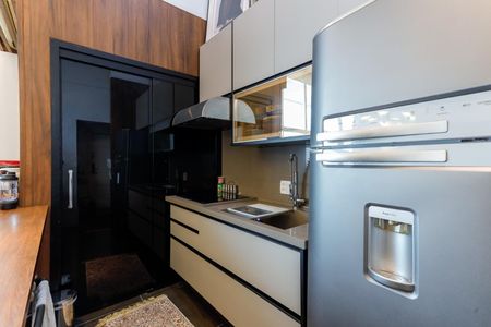 Cozinha de apartamento para alugar com 2 quartos, 128m² em Cerqueira César, São Paulo