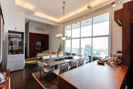 Apartamento para alugar com 128m², 2 quartos e 2 vagas Apartamento para alugar com 128m², 2 quartos e 2 vagasSala de Jantar