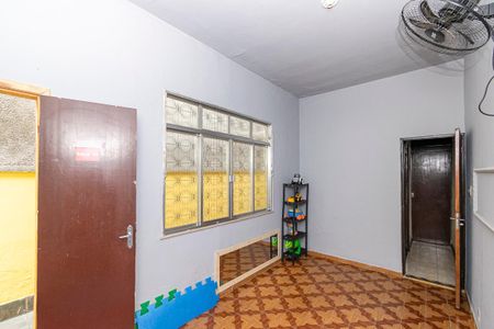 Casa à venda com 560m², 5 quartos e 6 vagasCasa frente - Quarto 1