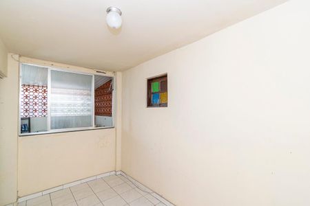 Casa à venda com 560m², 5 quartos e 6 vagasCasa fundos - Suíte