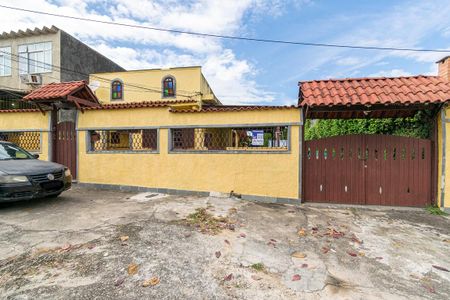 Casa à venda com 560m², 5 quartos e 6 vagasFachada