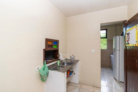 Casa à venda com 560m², 5 quartos e 6 vagasCasa frente - Cozinha