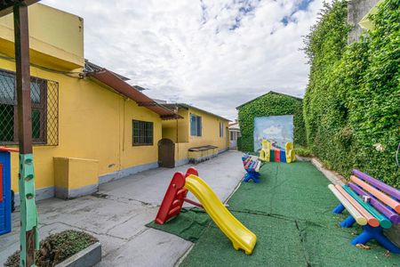 Casa à venda com 560m², 5 quartos e 6 vagasVaranda