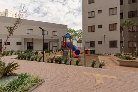 Apartamento para alugar com 44m², 1 quarto e 1 vaga Apartamento para alugar com 44m², 1 quarto e 1 vagaÁrea comum - Playground