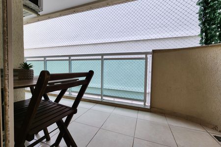 Apartamento à venda com 78m², 2 quartos e 1 vaga Apartamento à venda com 78m², 2 quartos e 1 vagaVaranda