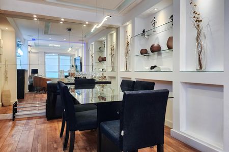 Apartamento à venda com 78m², 2 quartos e 1 vaga Apartamento à venda com 78m², 2 quartos e 1 vagaSala