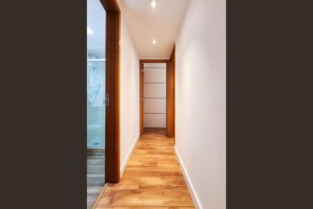 Apartamento à venda com 78m², 2 quartos e 1 vaga Apartamento à venda com 78m², 2 quartos e 1 vagaCorredor