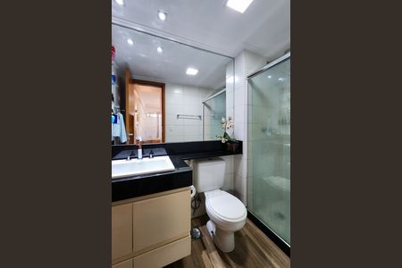 Apartamento à venda com 78m², 2 quartos e 1 vaga Apartamento à venda com 78m², 2 quartos e 1 vagaBanheiro da Suíte