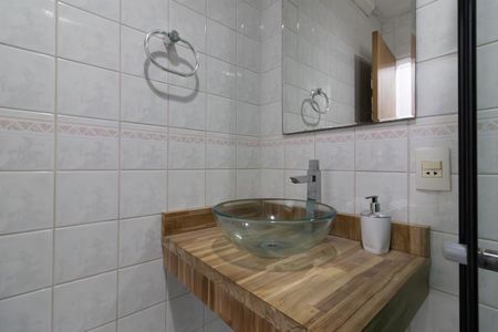 Apartamento à venda com 67m², 3 quartos e 1 vaga Apartamento à venda com 67m², 3 quartos e 1 vagaBanheiro