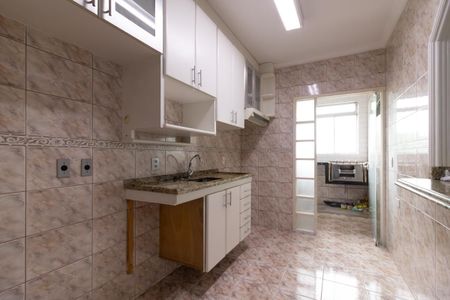 Apartamento à venda com 67m², 3 quartos e 1 vaga Apartamento à venda com 67m², 3 quartos e 1 vagaCozinha e Área de Serviço