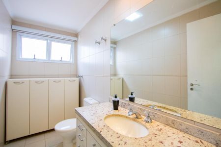 Apartamento à venda com 127m², 3 quartos e 2 vagasBanheiro social