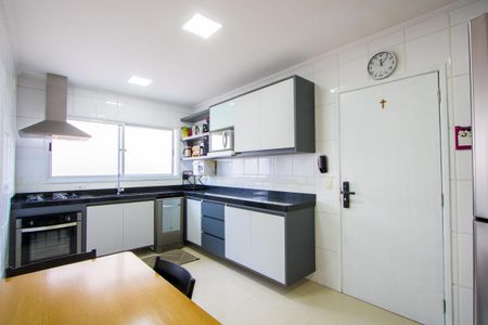 Apartamento à venda com 127m², 3 quartos e 2 vagasCozinha