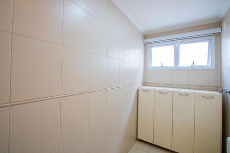 Apartamento à venda com 127m², 3 quartos e 2 vagasBanheiro social