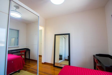 Apartamento à venda com 127m², 3 quartos e 2 vagasQuarto 2