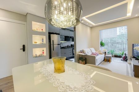 Apartamento à venda com 70m², 2 quartos e 2 vagas Apartamento à venda com 70m², 2 quartos e 2 vagasSala