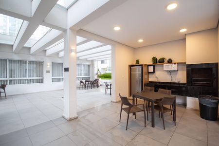 Apartamento à venda com 70m², 2 quartos e 2 vagas Apartamento à venda com 70m², 2 quartos e 2 vagasÁrea comum - Churrasqueira