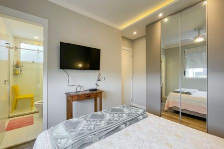 Apartamento à venda com 70m², 2 quartos e 2 vagas Apartamento à venda com 70m², 2 quartos e 2 vagasSuíte