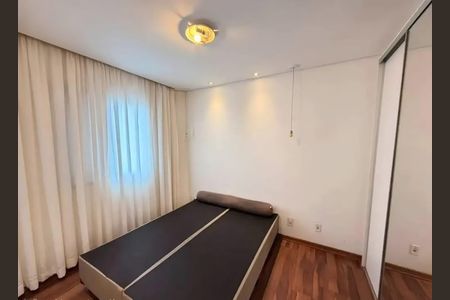 Quarto de apartamento para alugar com 3 quartos, 67m² em Jardim Sao Pedro, Mogi das Cruzes