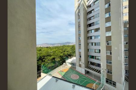 Vista da Sala de apartamento à venda com 3 quartos, 77m² em União, Belo Horizonte