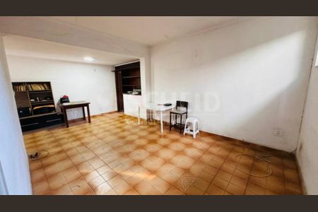 Casa à venda com 212m², 2 quartos e 3 vagas